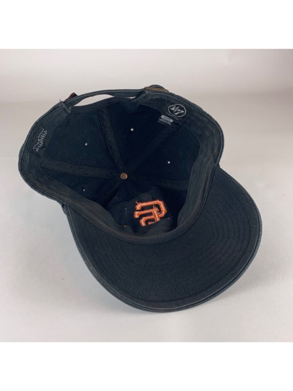 San Francisco Giants MLB Black 47 Brand Clean Up Relaxed Fit Strapback Hat - Picture 4 of 6